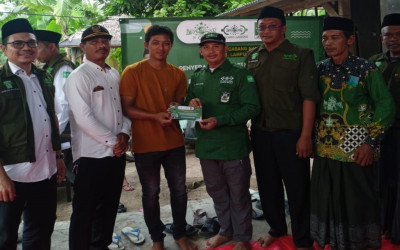 LAZISNU PCNU Banten Salurkan Bantuan untuk Korban Angin Puting Beliung di Kecamatan Palas